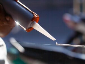 Kleje bez kauczuku chloroprenowego w składzie